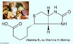 A biotina, tambm conhecida como vitamina H, vitamina B7 ou vitamina B8,  uma molcula da classe das vitaminas que funciona como o fator enzimtico. Funciona no metabolismo das protenas e dos carboidratos. Ela age diretamente na formao da pele e indiretamente na utilizao dos hidratos de carbono (acares e amido) e das protenas. Tem como principal funo neutralizar o colesterol (diretamente ligado  obesidade).  uma vitamina hidrossolvel. <br/><br/> Palavras-chave: Vitamina B7. Biotina. Vitamina H. Vitaminas. Qumica orgnica. Bioqumica.